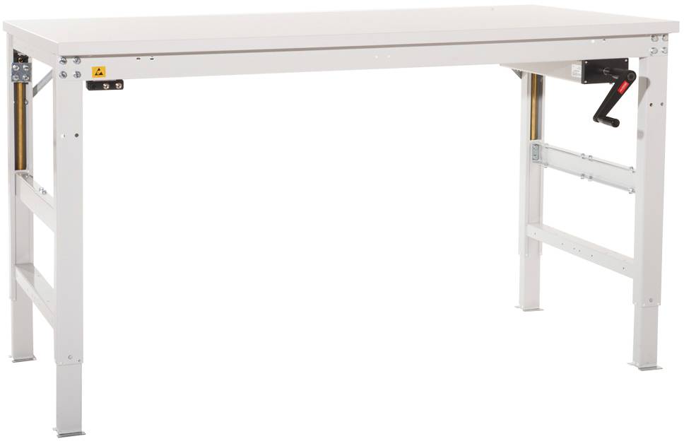Un tavolo regolabile in altezza con manovella, dal design metallico e funzionale, permette di lavorare ergonomicamente in piedi o seduti.