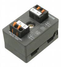 Piccolo componente elettrico, scatola nera con morsetti in alto, contrassegnata con '2+', '2-', '1+', '1-'.