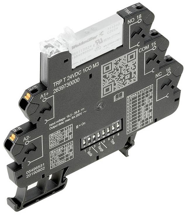 Modulo relè elettronico in nero con molteplici connessioni e codice QR. Etichettato con 'Wieland Electric' e dati relativi alla tensione.