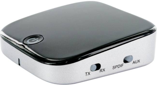 Un adattatore Bluetooth compatto e nero, con tasti per TX, RX, SPDIF e AUX, e un pulsante di accensione sulla parte superiore.
