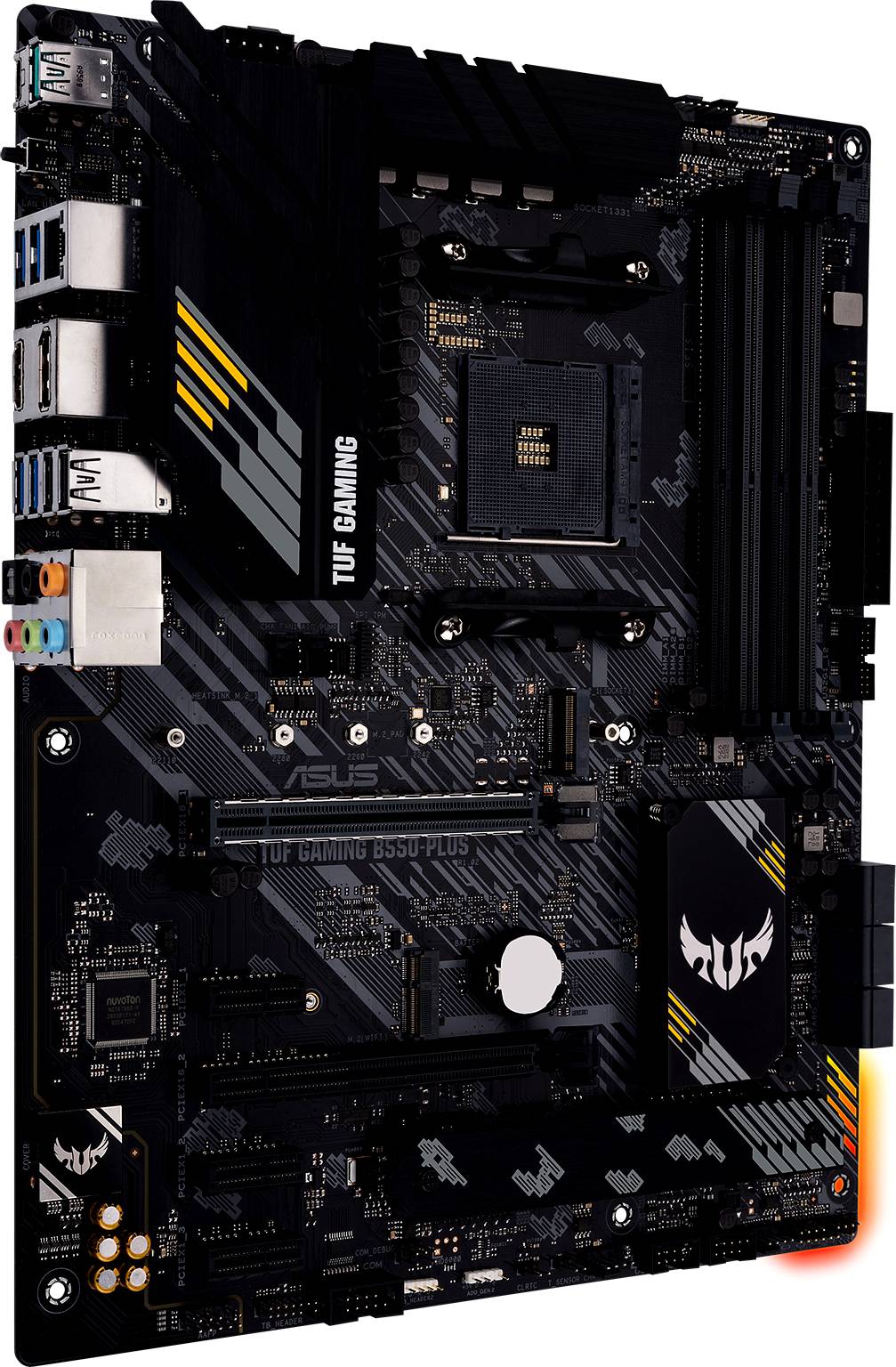 Scheda madre ASUS TUF Gaming B550-Plus con numerose porte e slot, ideale per PC da gaming ad alte prestazioni.