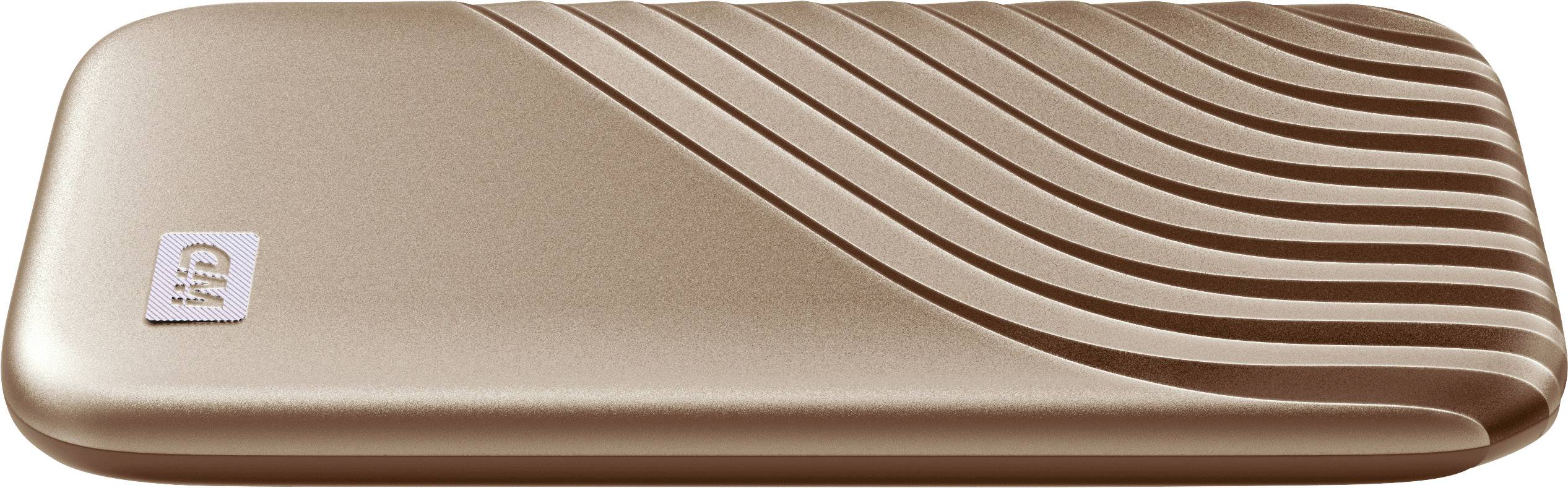 Hard disk esterno, color oro, con linee curve sulla superficie. Logo del marchio nell'angolo. Design piatto e portatile.