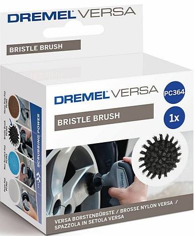 Confezione della spazzola a setole Dremel Versa, mostra un dispositivo di pulizia con testina spazzolante in uso su un pneumatico di un'auto.