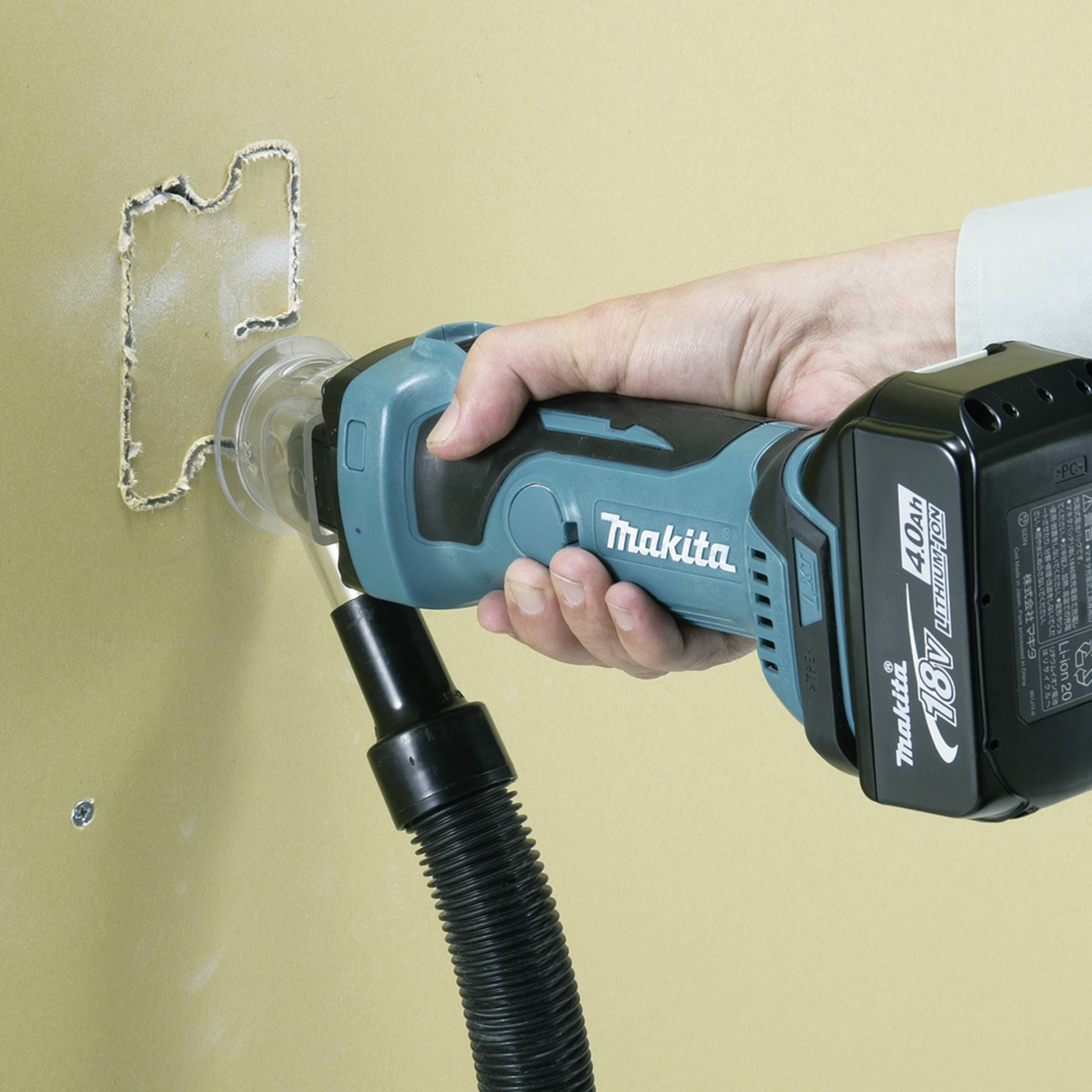 Taglio di rotazione della batteria Makita DCO180Z-25