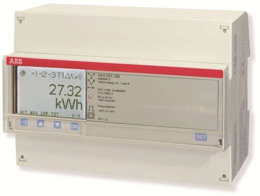 Un dispositivo digitale per la misurazione dell'energia elettrica mostra '27,32 kWh' su un display. Il dispositivo ha diversi pulsanti e un display con simboli.