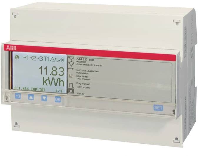 Display digitale del contatore di energia che mostra '11,83 kWh' con un menu sul lato destro, montato in un involucro di plastica.