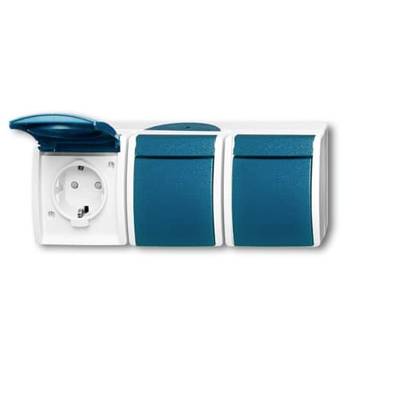 Tre prese elettriche con coperture blu visibili, una con il coperchio aperto, montate su una lista bianca. Adatte per uso interno.