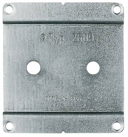 Lamiera metallica con due fori, numeri incisi.