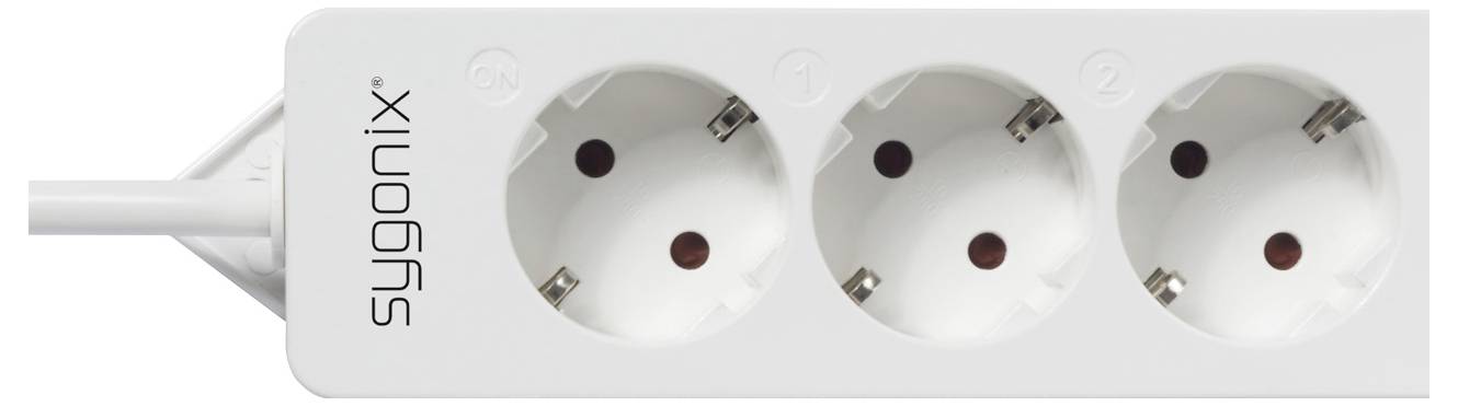 Una multipresa bianca con tre prese, con il marchio 'sygonix' stampato sul lato sinistro.