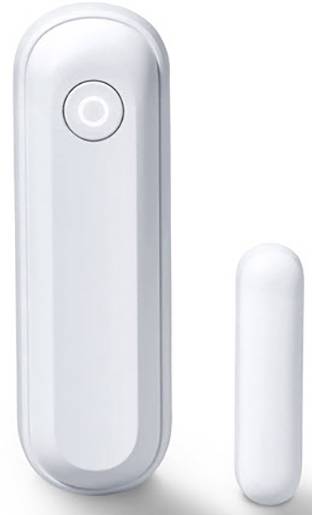 Un sensore di contatto magnetico in bianco, composto da due parti, è utilizzato per monitorare l'apertura di porte o finestre in una smart home.