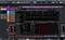 Interfaccia di Cubase con un plugin VST aperto, che mostra impostazioni ed effetti. Strumenti e tracce per la produzione musicale visibili.