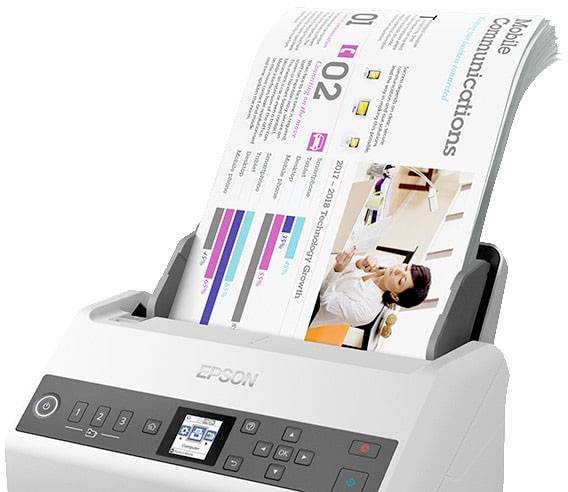 Una stampante sta stampando un documento contenente grafici e foto. Il documento mostra un'intestazione con 'Mobile Communications'.