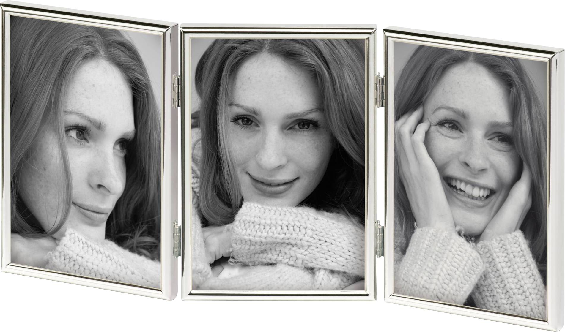 Cornice portafoto a tre sezioni con ritratti in bianco e nero di una donna sorridente che indossa un maglione di lana, ripresi da angolazioni diverse.