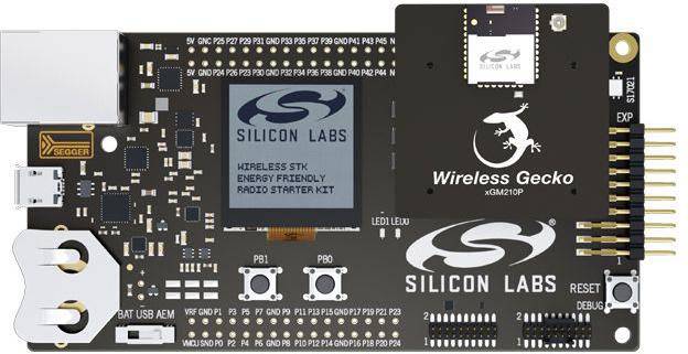 Scheda elettronica 'Silicon Labs Wireless Gecko'. Mostra connettori, chip e logo del marchio. Sviluppata per comunicazioni wireless.