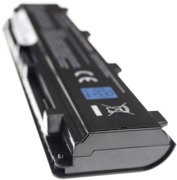 Batteria per laptop nera con marchio CE e simbolo di riciclaggio delle batterie, fotografata di lato.