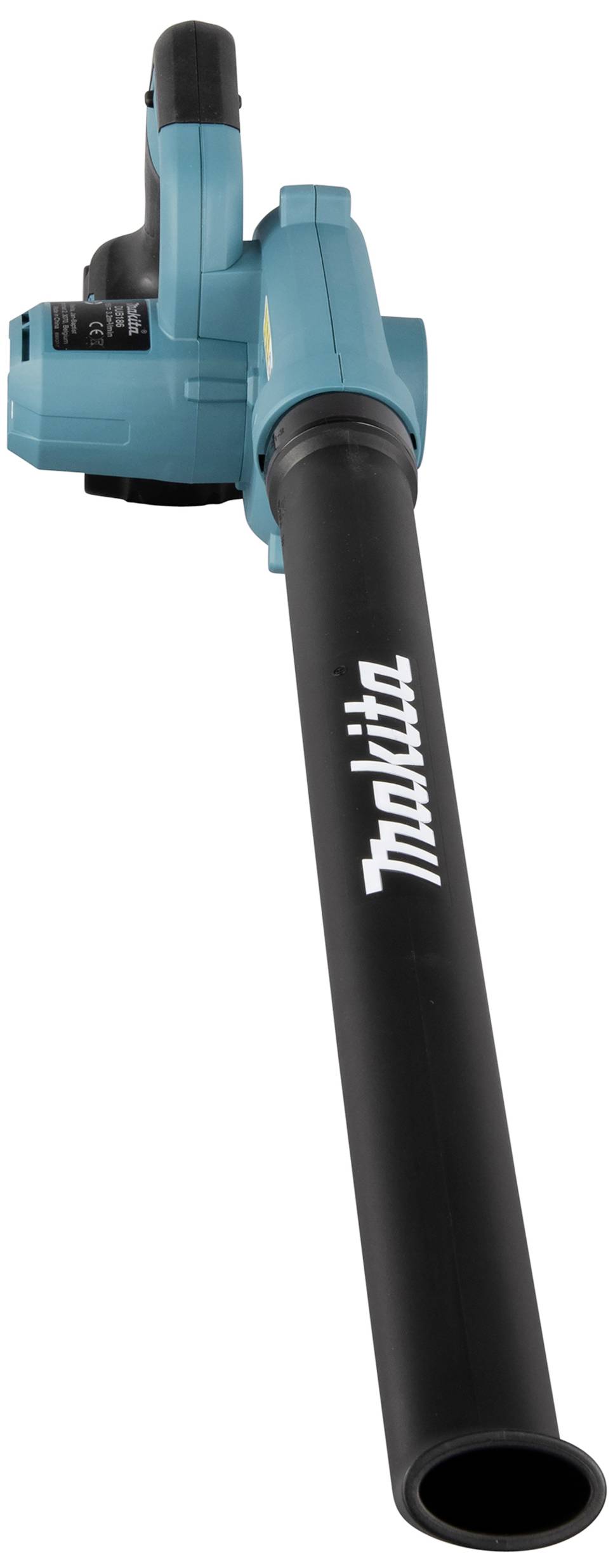 Un soffiatore di foglie blu, alimentato a batteria, con un lungo tubo nero. Dispositivo Makita.