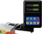 Display digitale con coordinate X e Y su un monitor accanto a tasti colorati. Mostra 'X: 0,000' e 'Y: 0,000'.