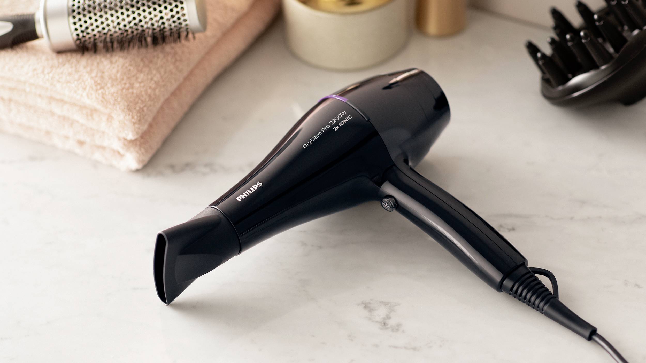 Philips DryCare Asciugacapelli professionale con asciugatura veloce e potente motore AC 2200W, diffusore incluso-5