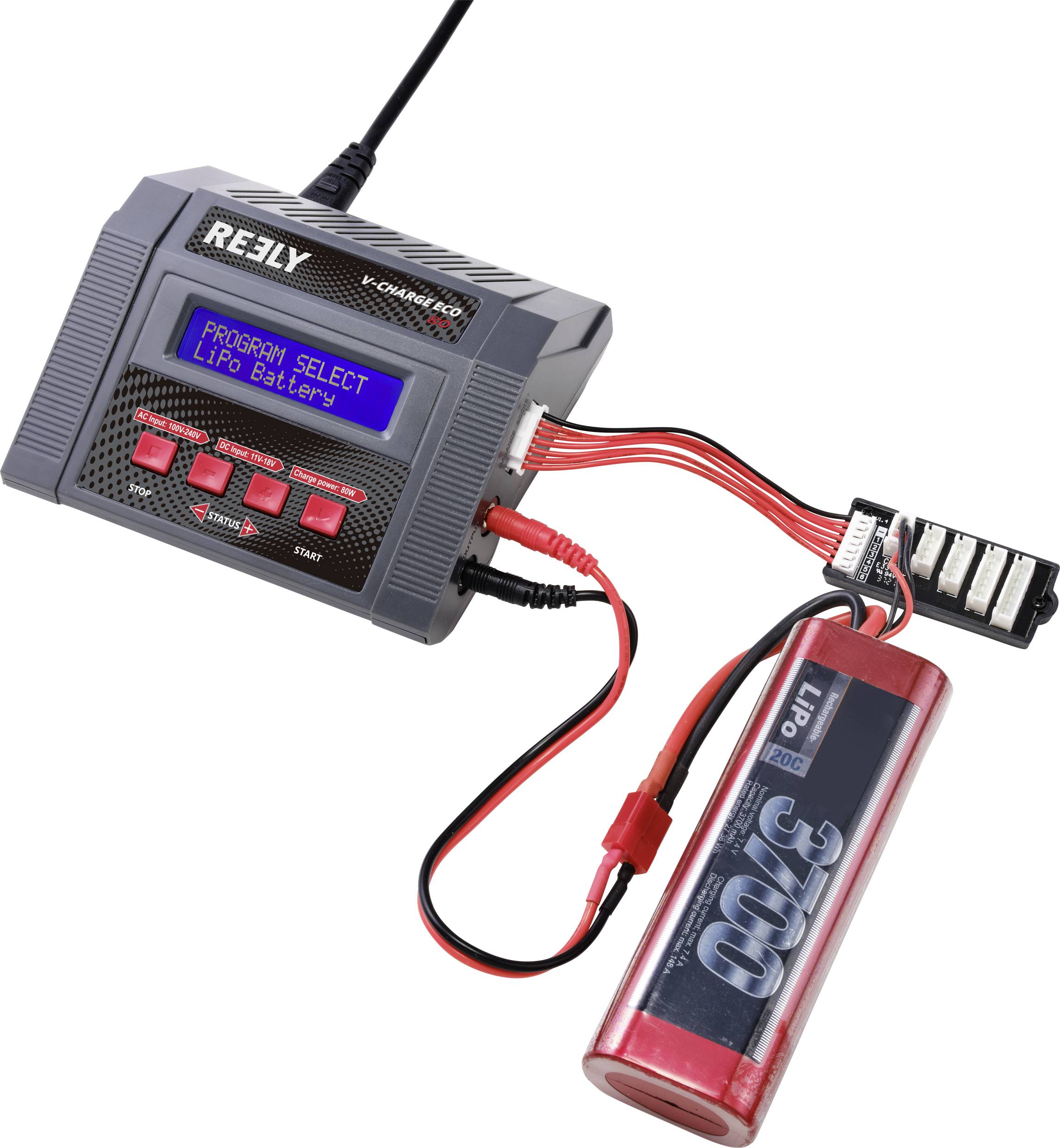 Caricabatterie con batteria LiPo collegata. Il display mostra 'PROGRAM SELECT LiPo Battery'. Connessione tramite cavi rosso-neri.