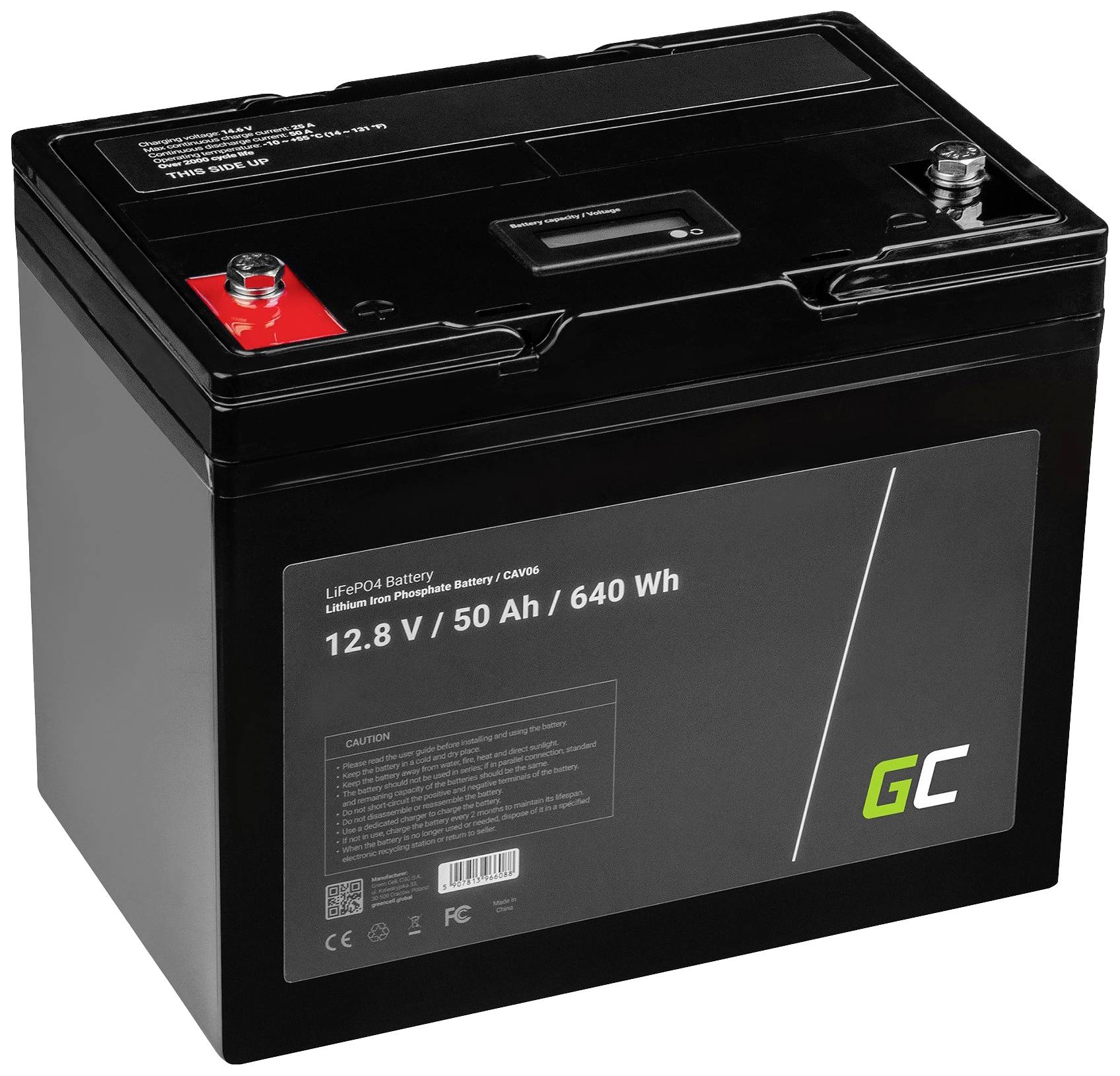 Batteria LiFePO4 nera con capacità di 12,8 V, 50 Ah e 640 Wh. Su di essa sono presenti connettori rossi e neri.