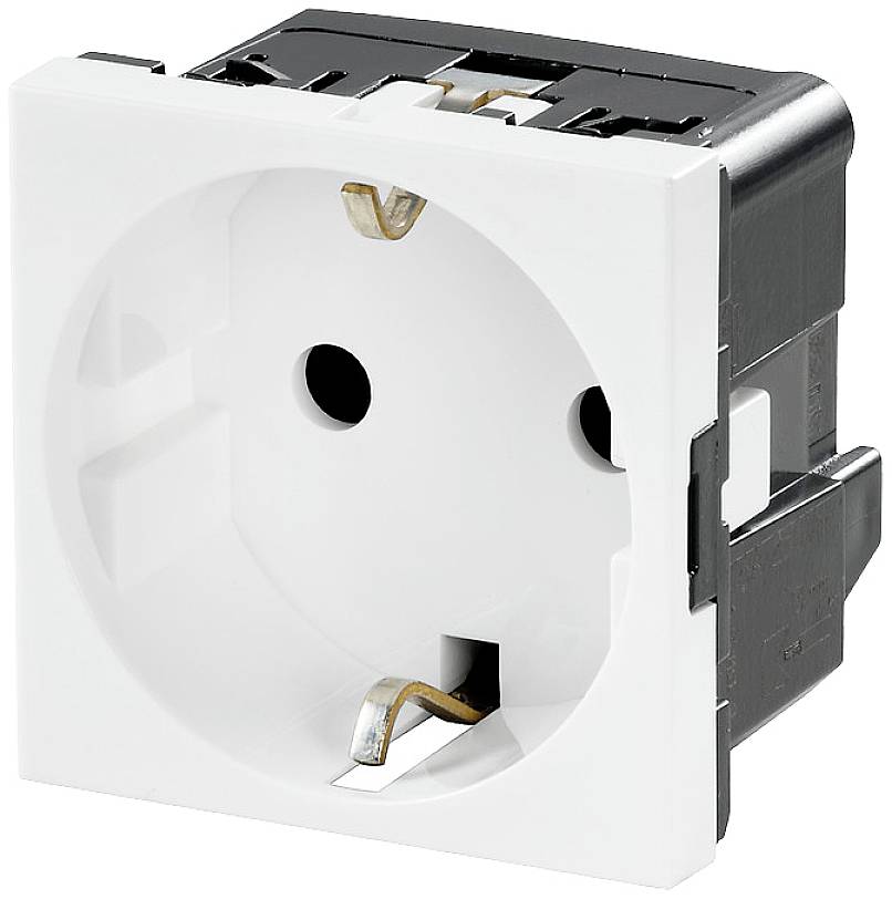 Presa elettrica europea bianca, forma quadrata, con due fori rotondi e scanalatura di messa a terra, su sfondo bianco.
