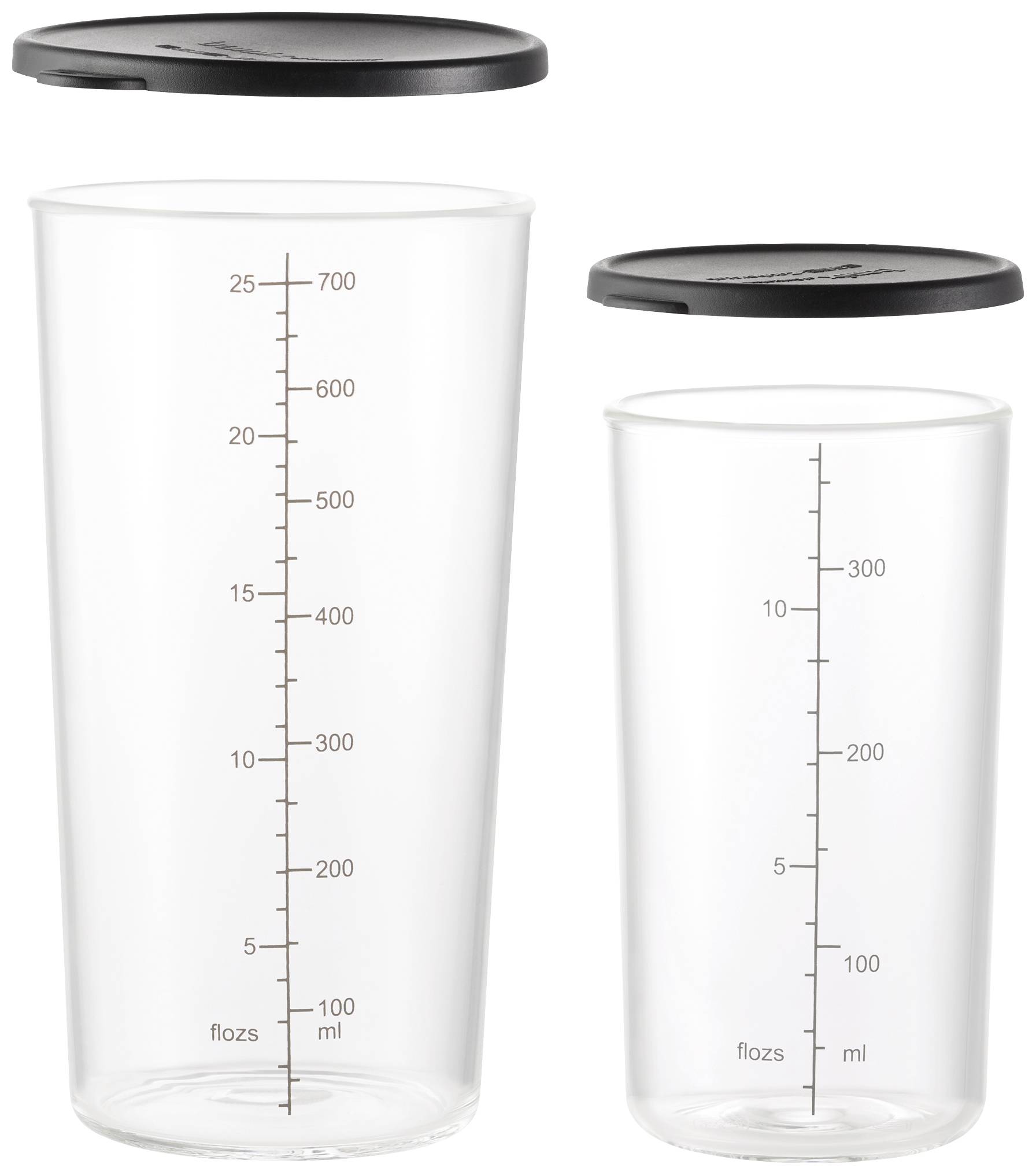 Due misurini trasparenti con scala graduata in millilitri e once liquide, quello di sinistra più grande (700 ml), quello di destra più piccolo (350 ml), con coperchi neri.
