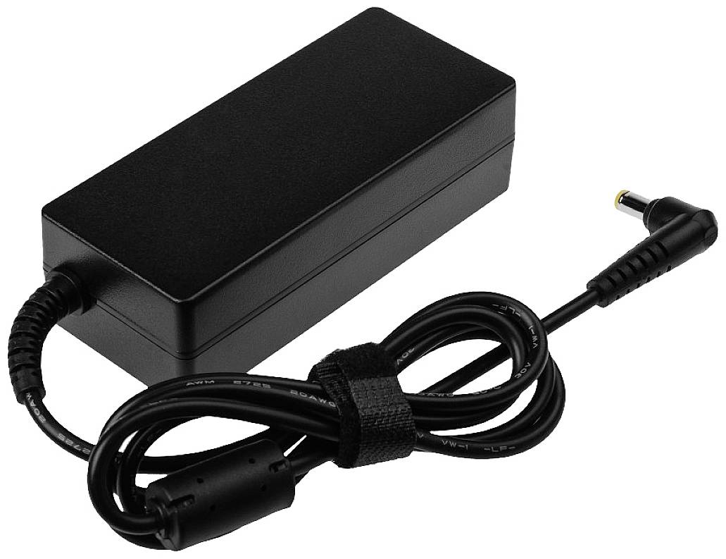 Alimentatore nero con connettore di corrente continua ad angolo retto, adatto per dispositivi elettronici. Il cavo è raggruppato con fascetta a strappo.