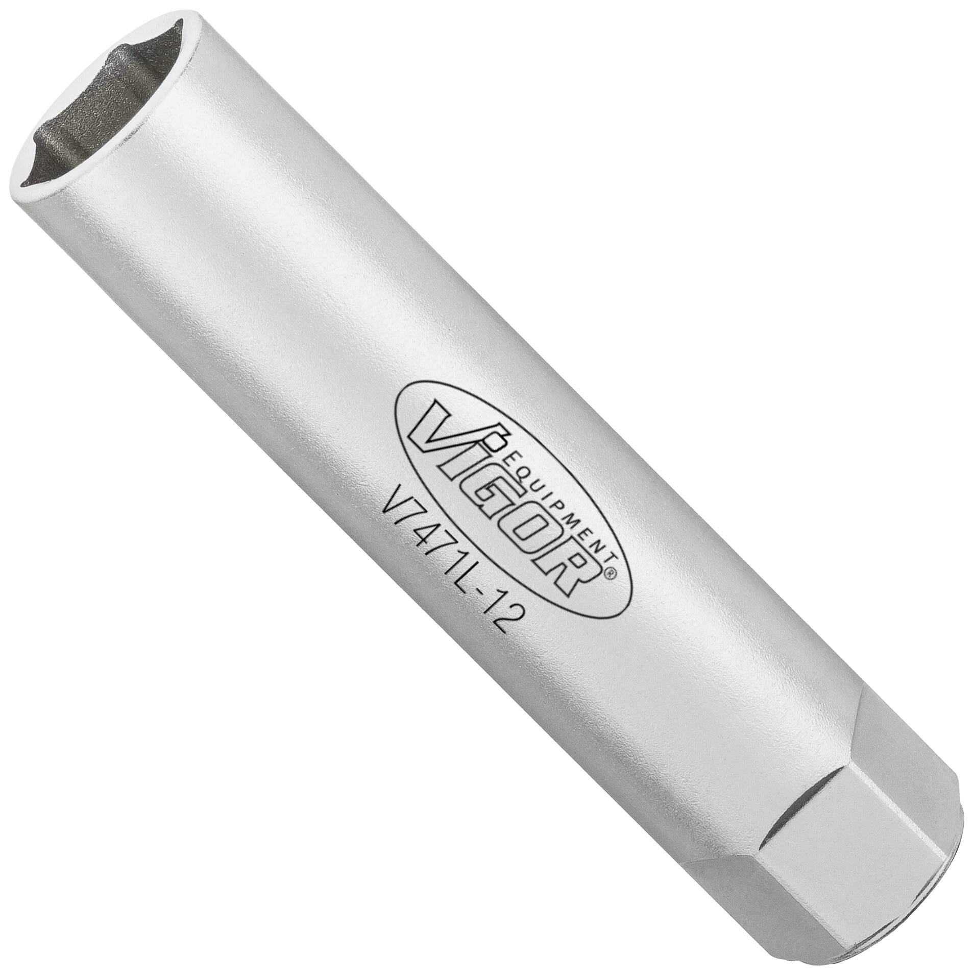 Una ghiera candela in argento di Vigor, modello V1471L-12, con estremità esagonale e gambo tondo.