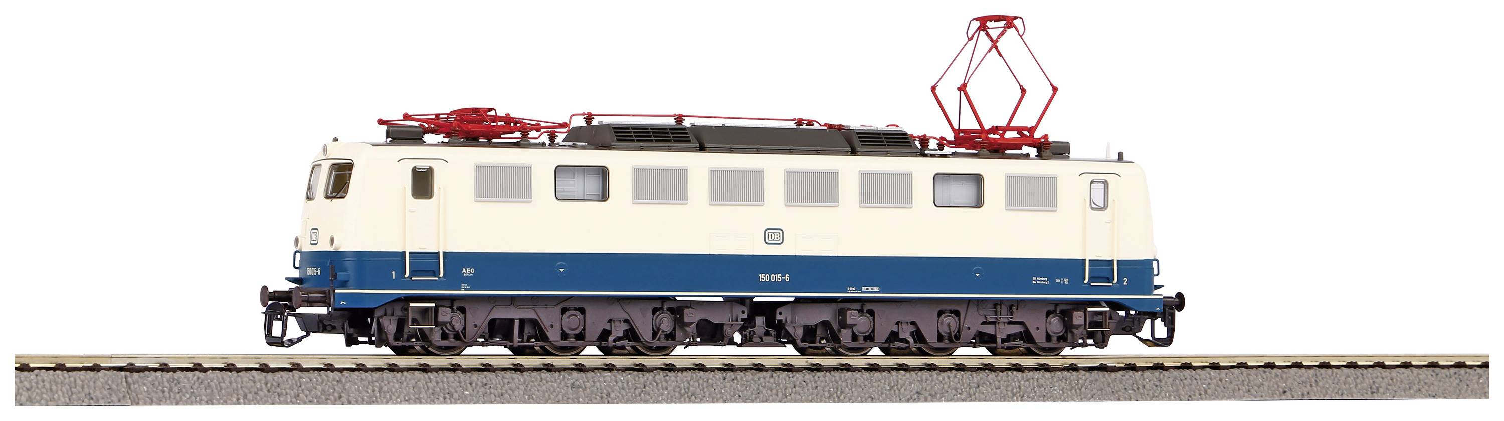 Un treno modello con schema di colori crema e blu sta viaggiando su un pezzo di binario. La locomotiva ha un pantografo verniciato di rosso.
