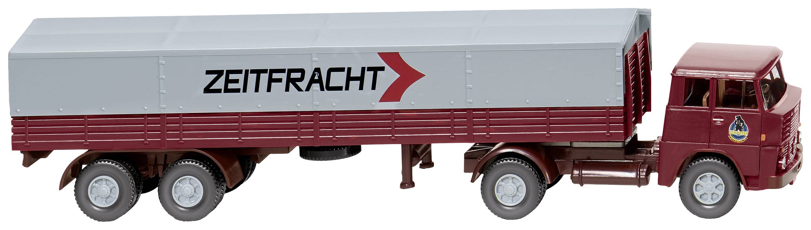 Un modello di camion giocattolo rosso del marchio 'Zeitfracht', composto da un trattore e un lungo rimorchio, su sfondo bianco.