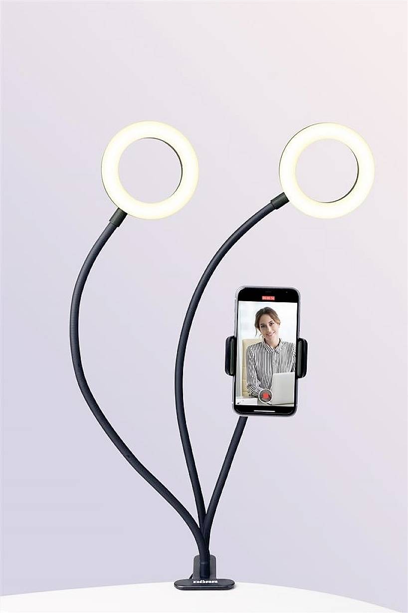 'Smartphone con anelli luminosi per scatti selfie'