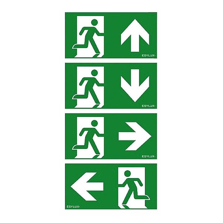 Quattro cartelli verdi di uscita di emergenza con simboli bianchi: due in alto, uno rivolto verso l'alto e al centro, l'altro verso l'alto e a destra, due in basso rivolti verso sinistra.