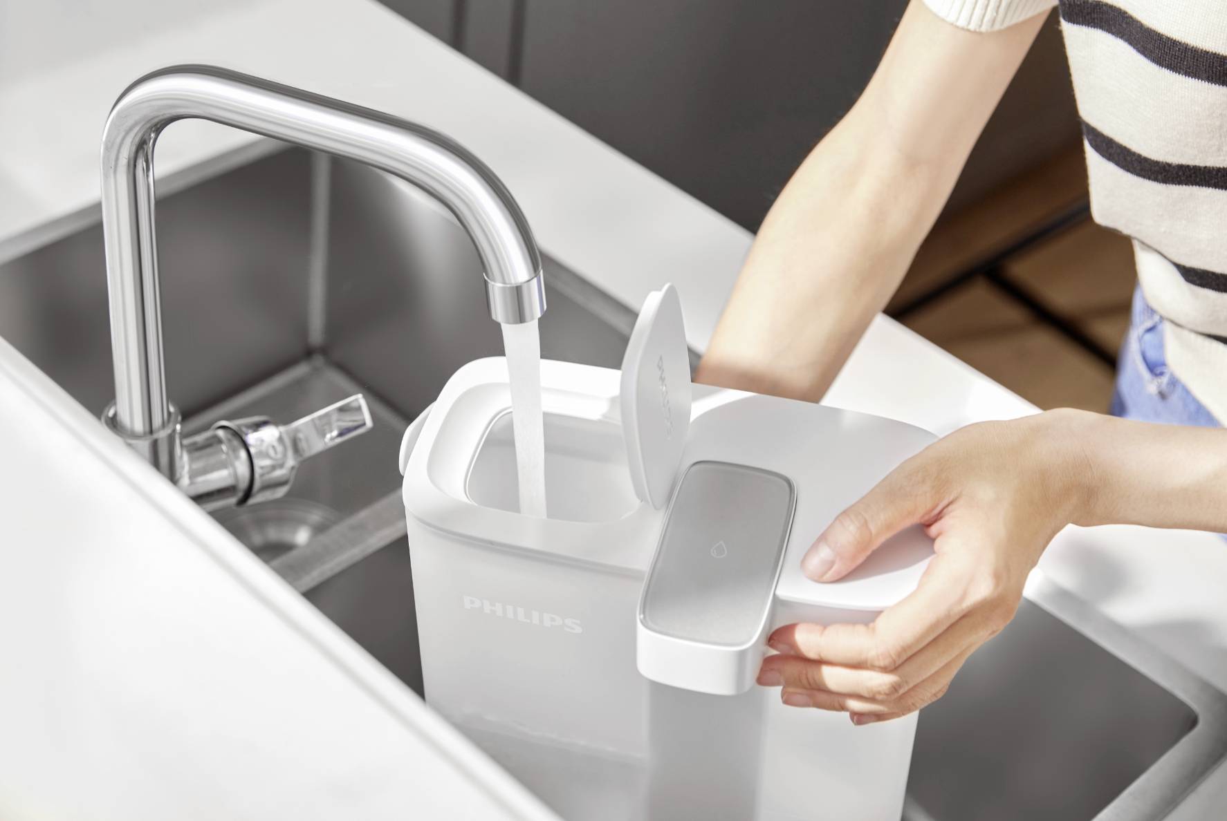 Distributore d'acqua istantaneo Philips AWP2980WH/31-11