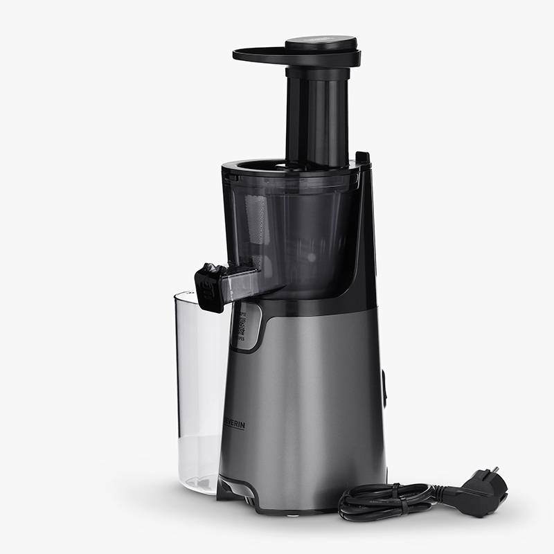 Estrattore elettrico di colore nero con contenitore per succo trasparente e spina di alimentazione, posizionato su sfondo bianco.