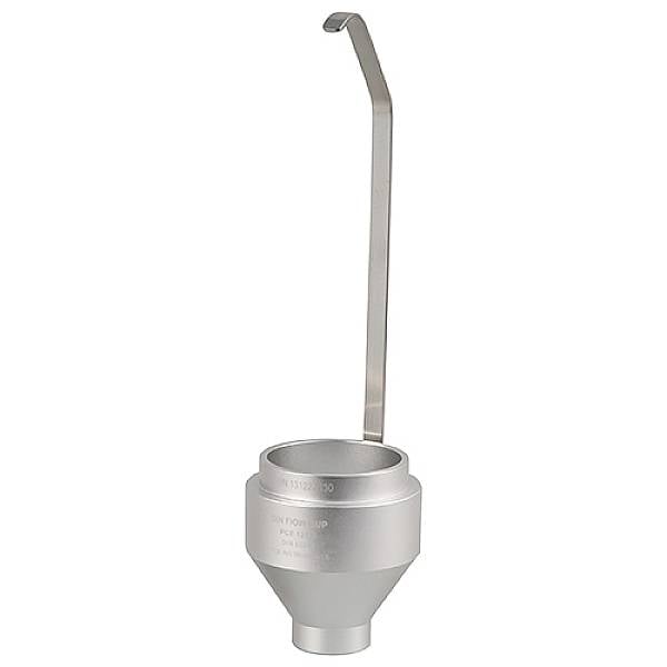 Una tazza di viscosità in argento con manico, spesso utilizzata per misurazioni di liquidi in laboratori o test industriali.