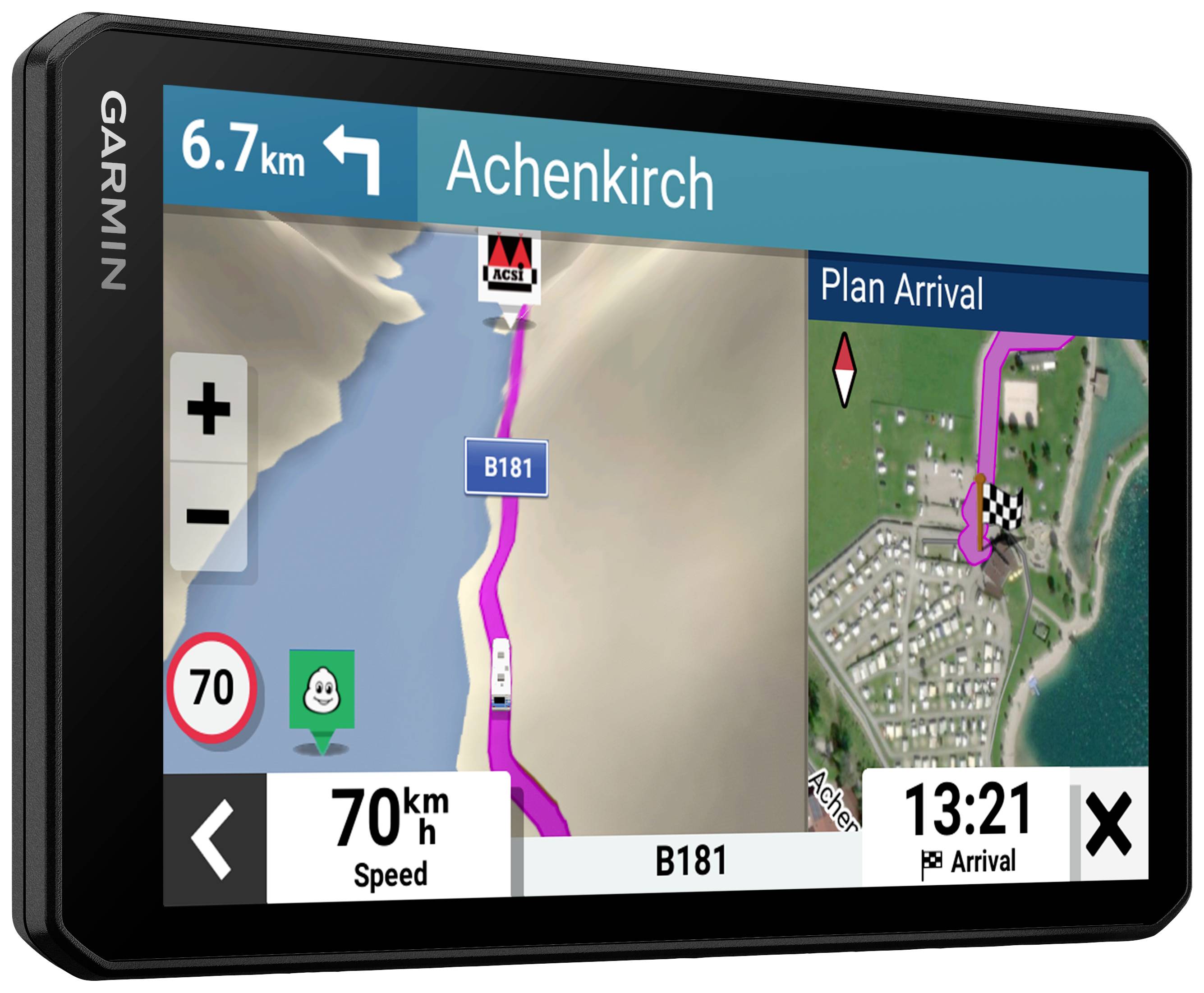 Dispositivo di navigazione Garmin mostra la rotta per Achenkirch, distanza attuale 6,7 km, velocità 70 km/h, arrivo alle 13:21.