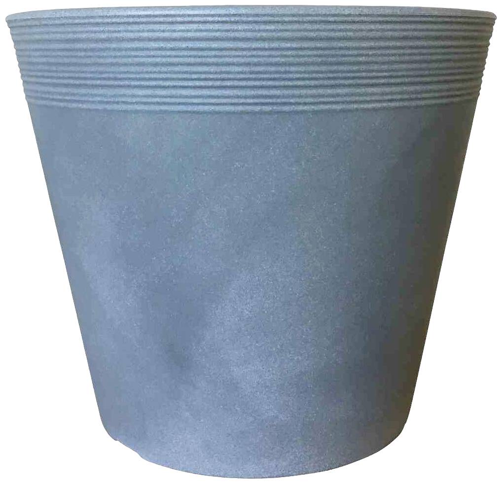 Un vaso da fiori blu in plastica con bordo superiore scanalato.
