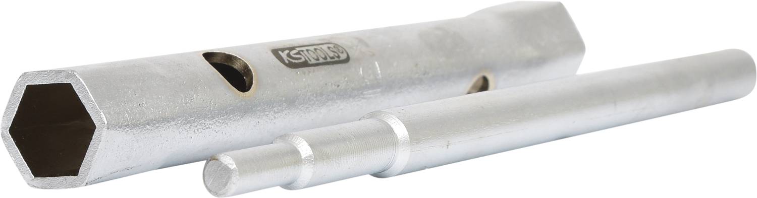 Due strumenti metallici, uno con un'apertura esagonale e l'altro un lungo bastone diritto. Sembrano robusti e funzionali.