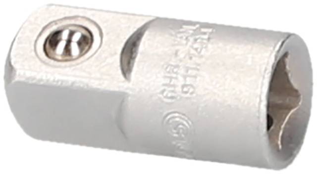 Giunto metallico articolato, forma esagonale con collegamento a vite, utilizzato come adattatore in applicazioni meccaniche.