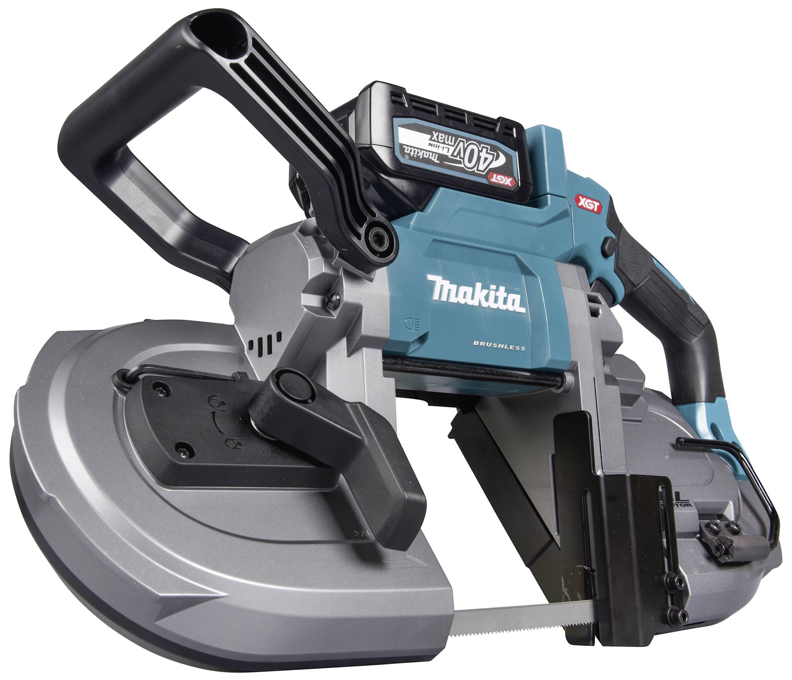 È raffigurata una sega a nastro a batteria Makita blu e grigia. Il dispositivo è progettato per lavori di taglio precisi e dispone di un manico ergonomico.