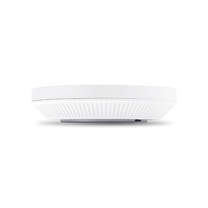 Un rilevatore di fumo bianco, piatto e rotondo con fessure di ventilazione sul lato, ripreso da una prospettiva laterale.