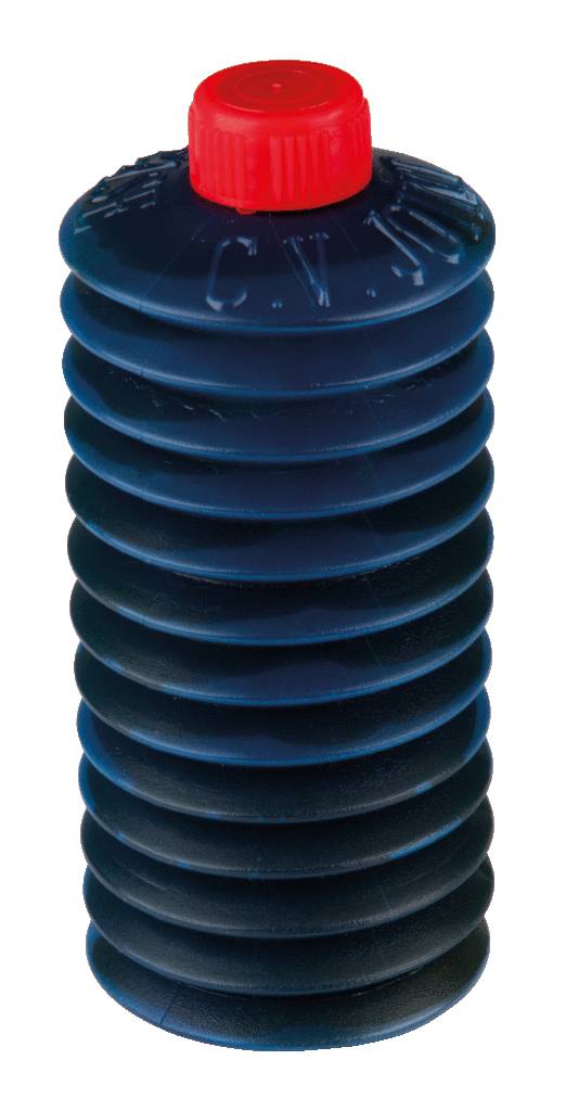 Bottiglia blu scuro con coperchio rosso, struttura zigrinata; probabilmente confezione per lubrificanti o liquidi simili.