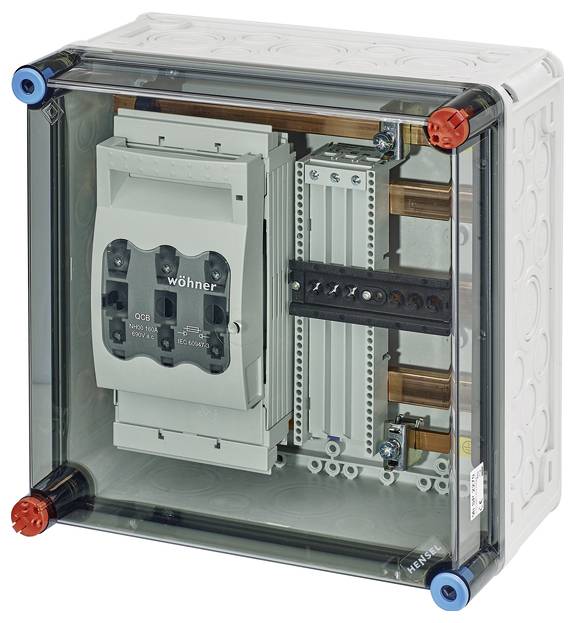 Un contenitore trasparente per interruttori con un interruttore e connessioni in rame all'interno.