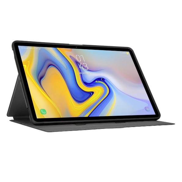 Un tablet con una custodia nera, posizionato in orizzontale. Lo schermo mostra uno sfondo astratto e colorato.