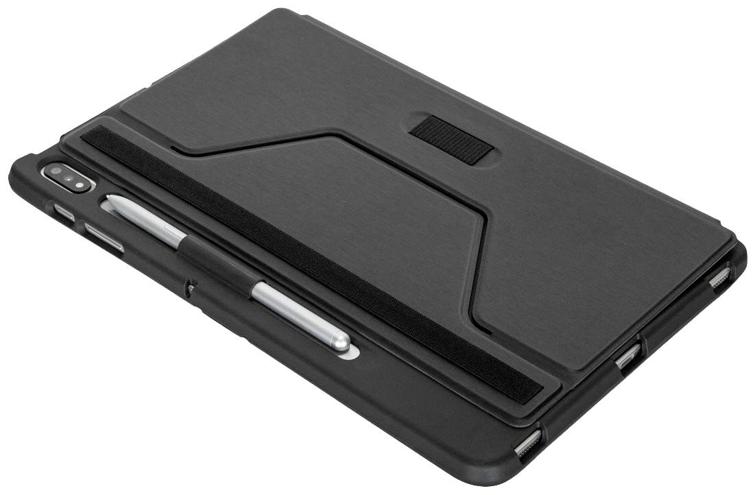 Un involucro nero per tablet con una penna fissata sul retro.