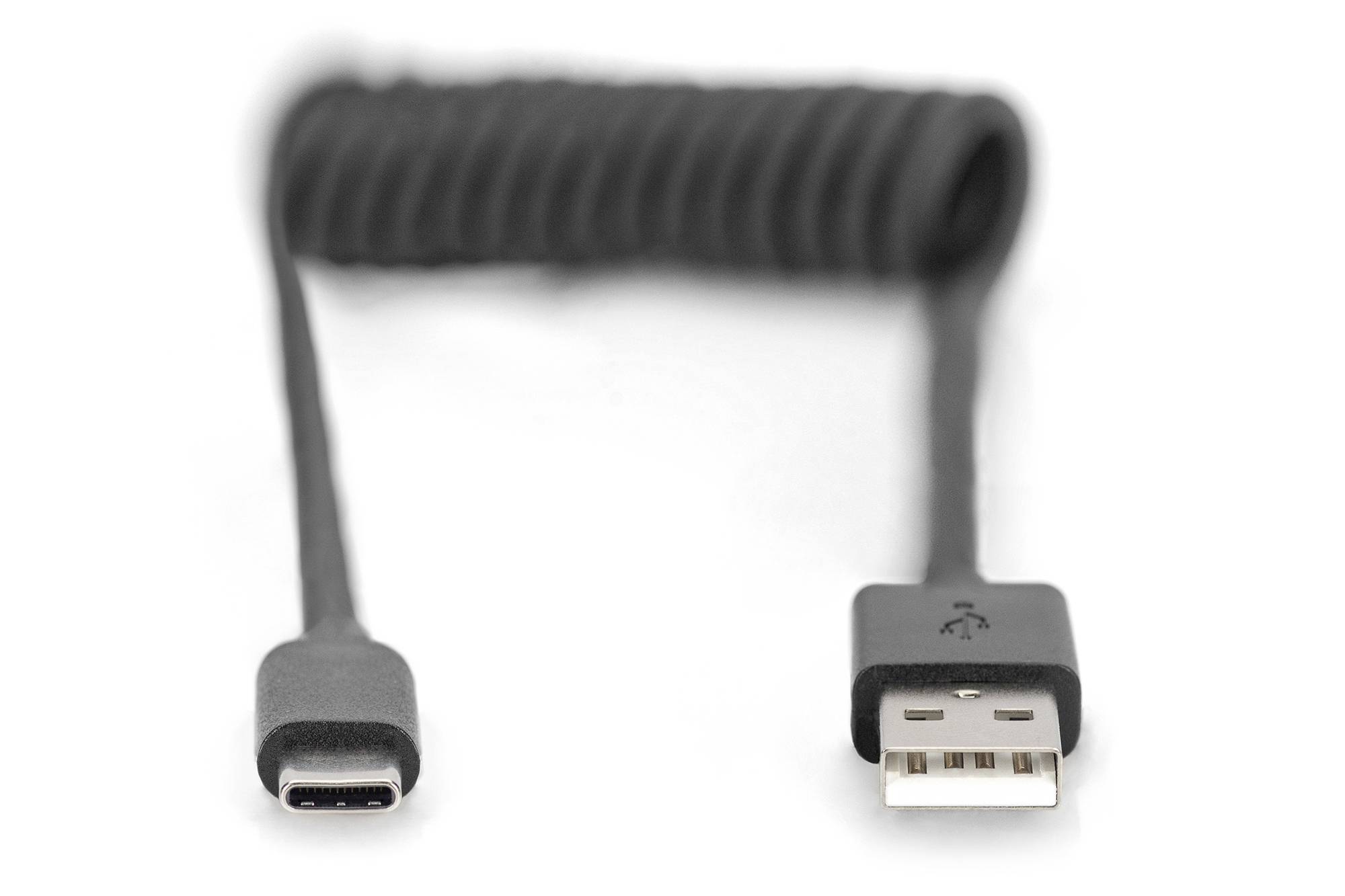 Cavo di ricarica intrecciato da USB-C a USB-A in nero, primo piano dei connettori.
