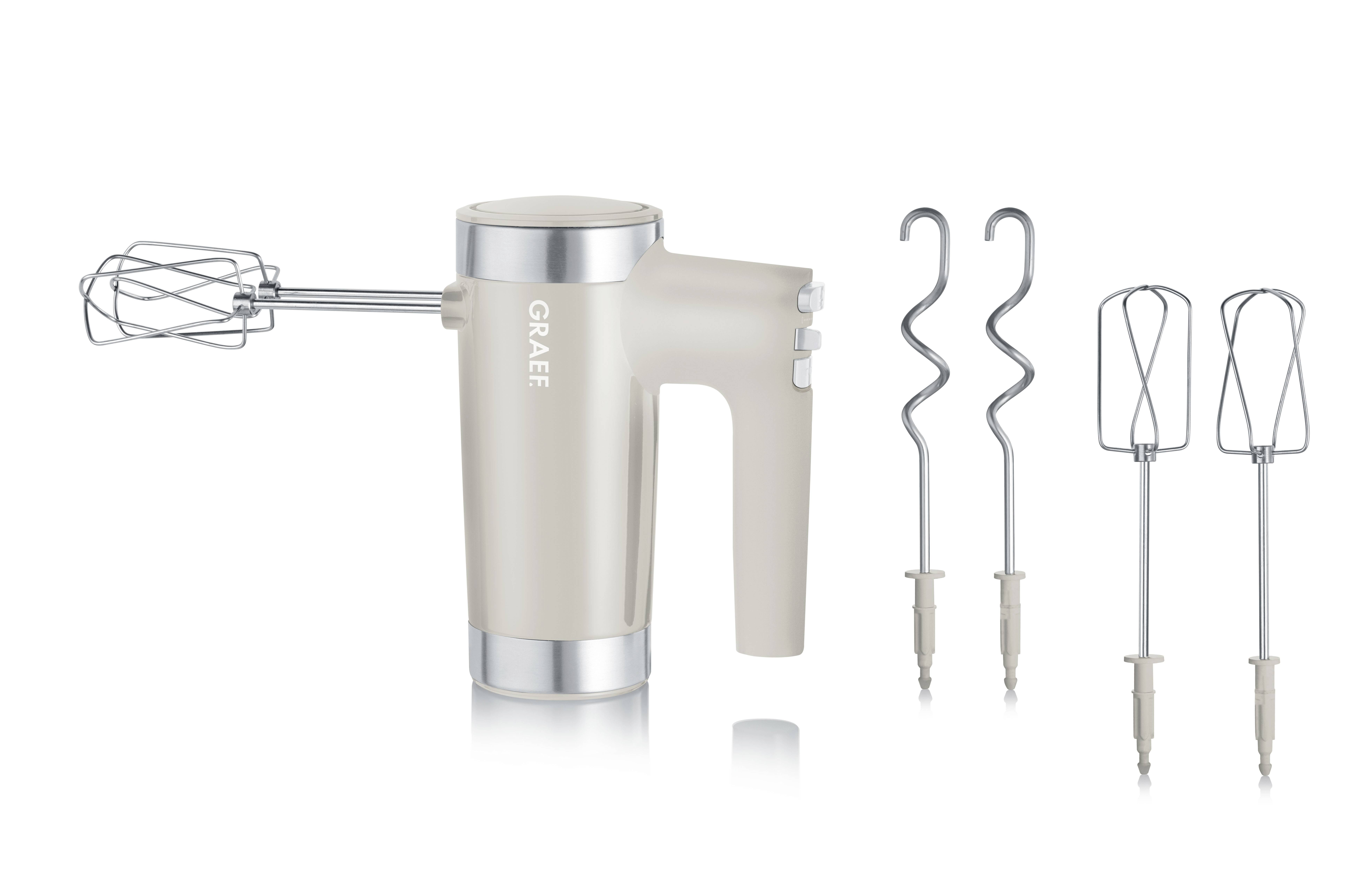 Il mixer manuale è color crema e dispone di due ganci per impastare e due fruste. Il marchio 'Graef' è visibile sul lato.