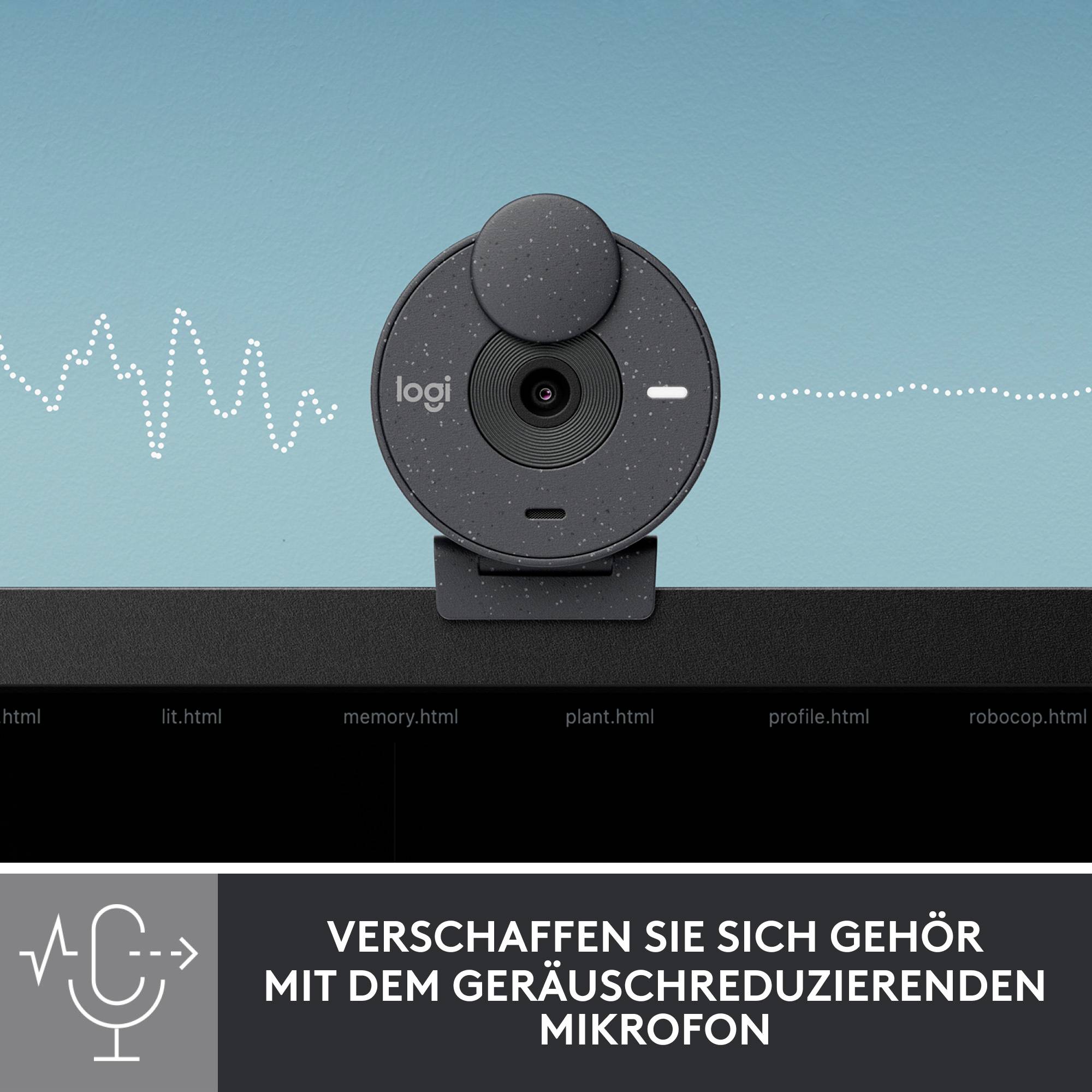 Webcam su un piedistallo nero su sfondo blu. Sotto il testo: 'Fatevi sentire con il microfono a riduzione del rumore'.