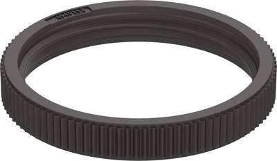 Anello nero zigrinato in plastica, probabilmente un anello adattatore per obiettivi fotografici, privo di loghi o marcature visibili.