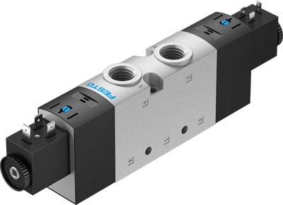 Valvola pneumatica industriale Festo con due attacchi e componenti di controllo elettrico, utilizzata in sistemi automatizzati.